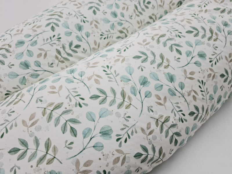 Stillkissen oder Seitenschläferkissen Lagerungskissen Blätter mint von Atelier MiaMia