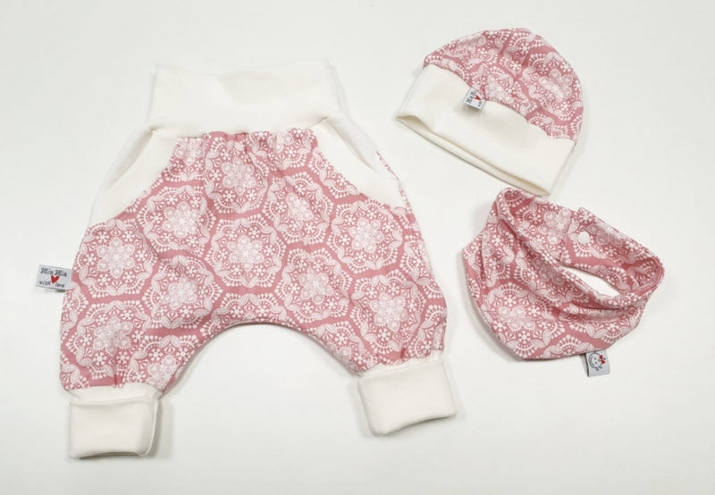 Atelier MiaMia Beanie Set Hat and Scarf Baby Ornaments Pink No.199